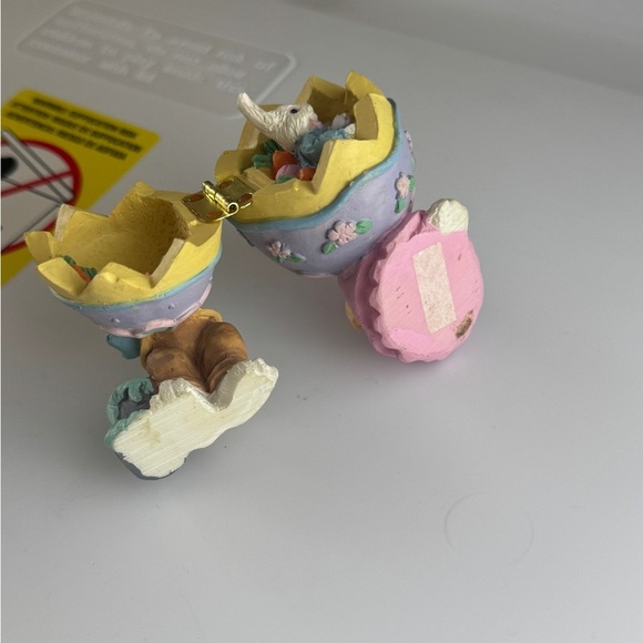Pastel Easter Bunny Figurine with Egg miniature - Picture 8 of 10